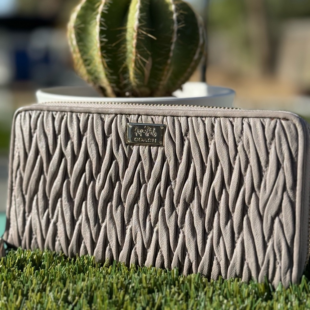 Coach Madison Accordion Gathered Leather Zip Wallet